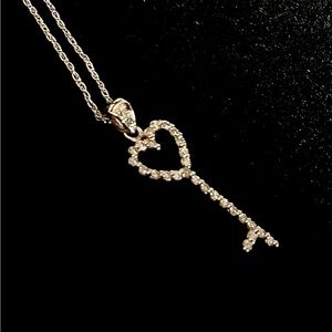 14k Gold Heart Key Pendant Necklace